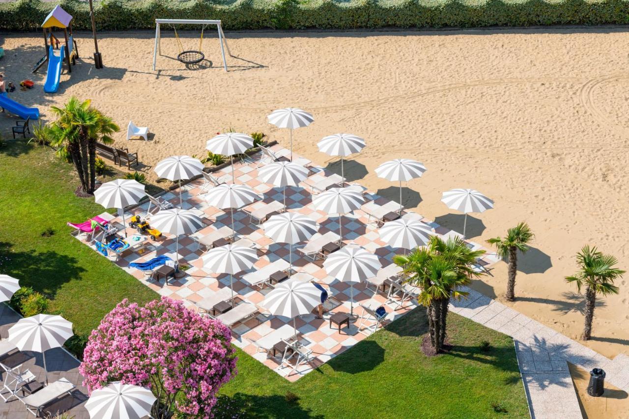 Hotel Italy Bibione Luaran gambar